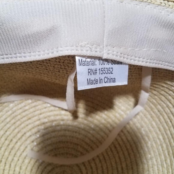 Round Straw hat with satin lace - Picture 2 of 4